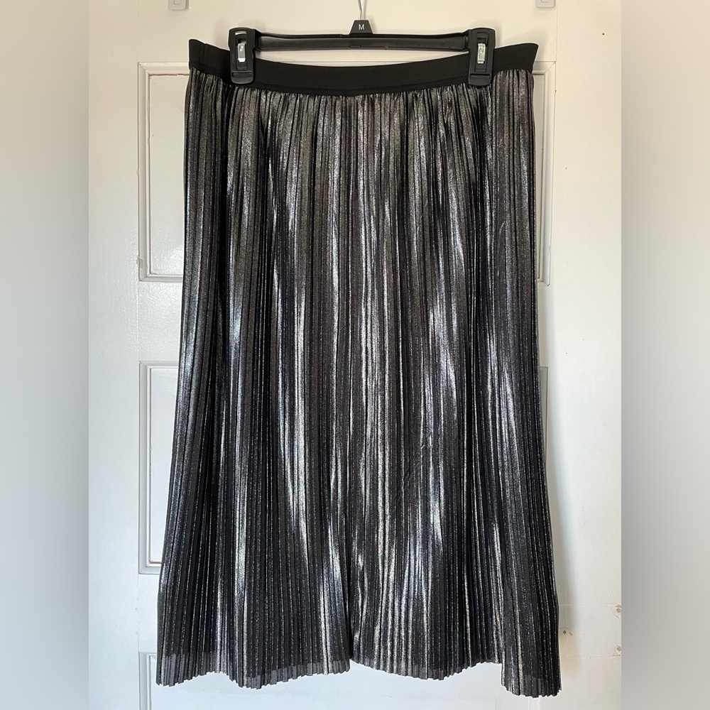 Gap pleated midi skirt, silver size L
